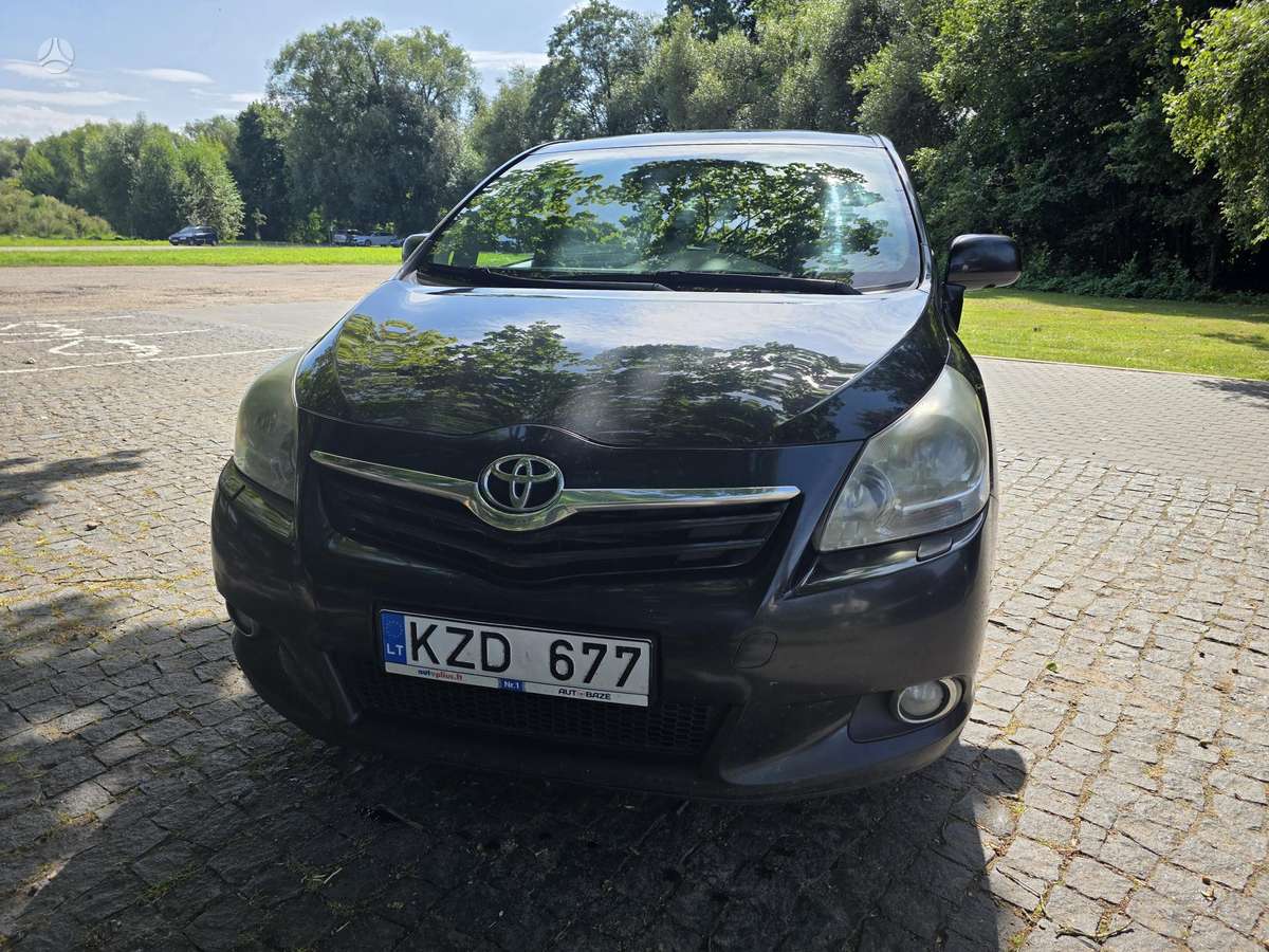 Toyota Verso - 5
