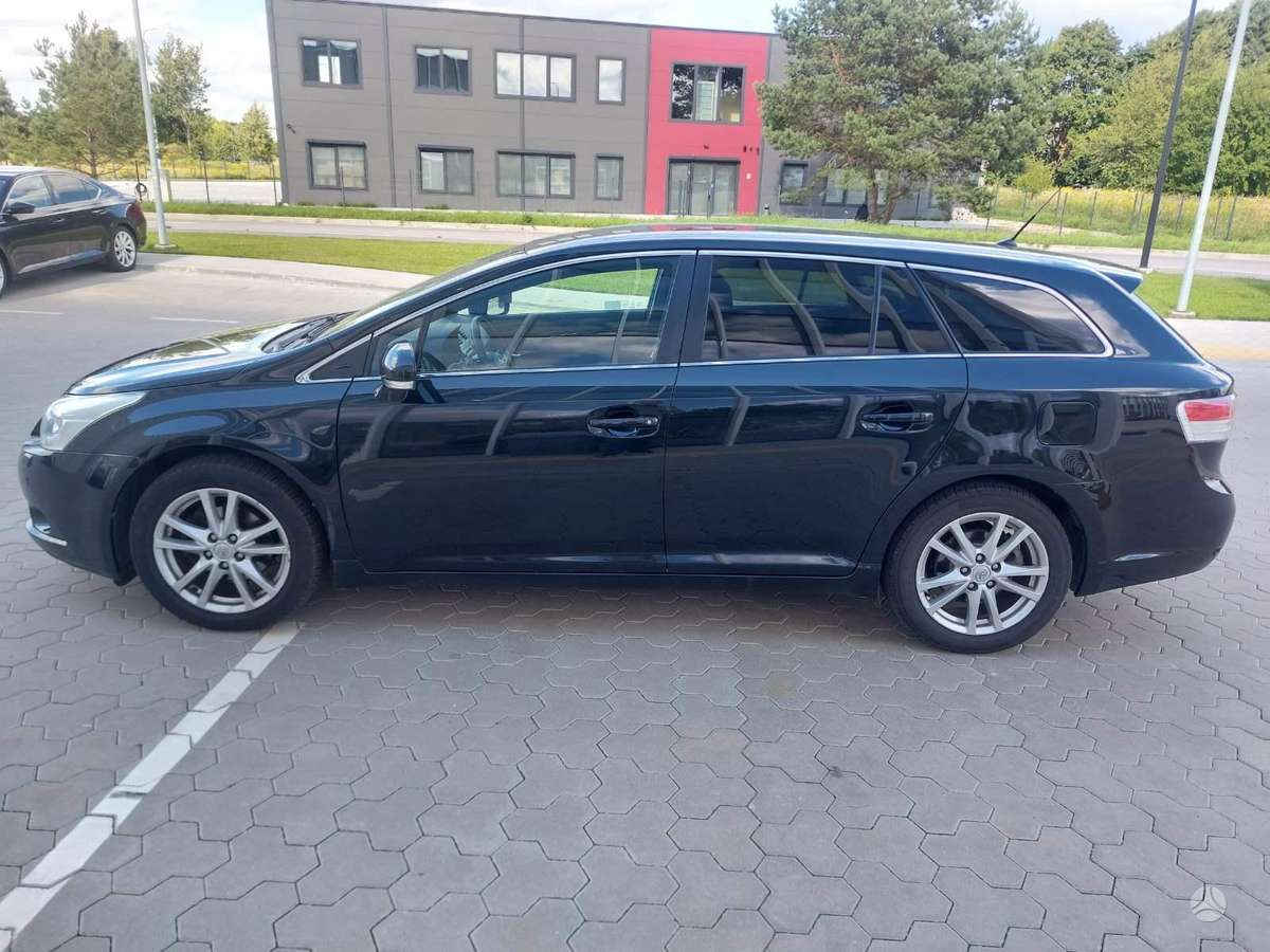 Toyota Avensis - 3