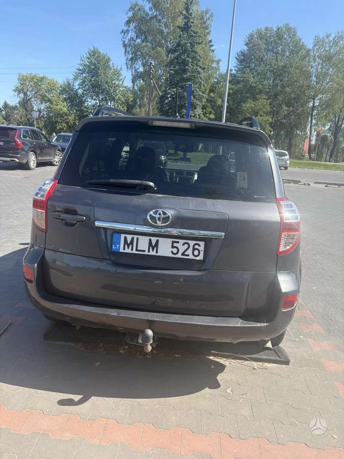 Toyota RAV4 - 3