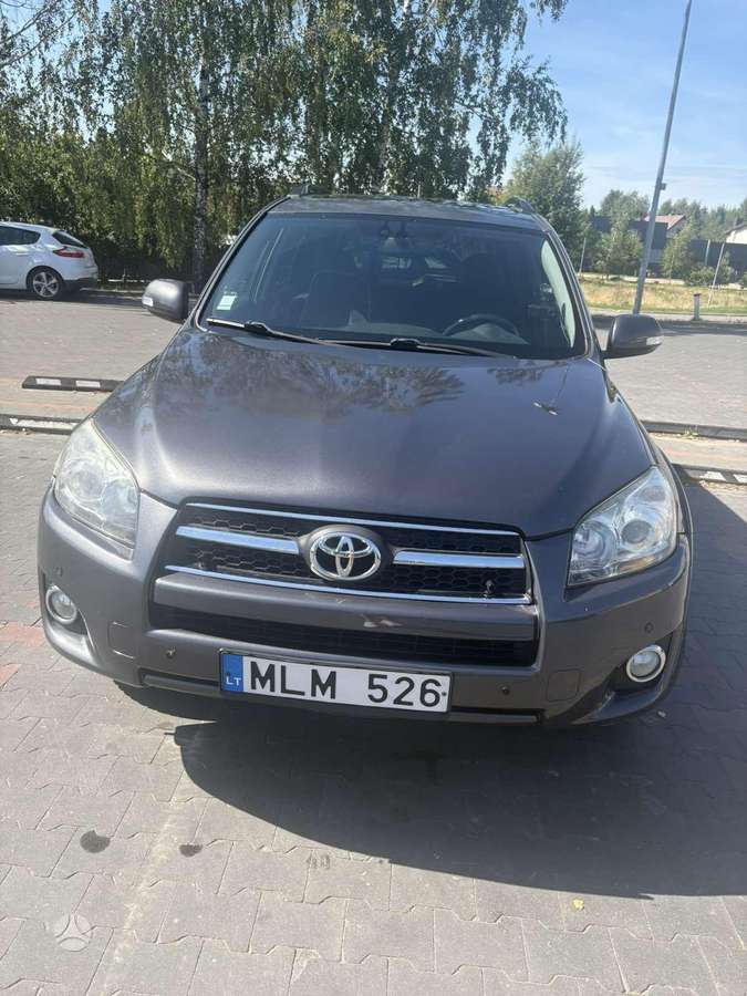 Toyota RAV4 - 5