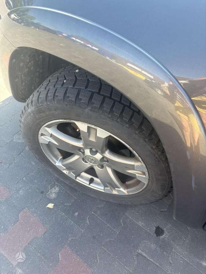Toyota RAV4 - 12