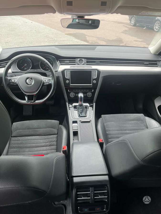 Volkswagen Passat - 6