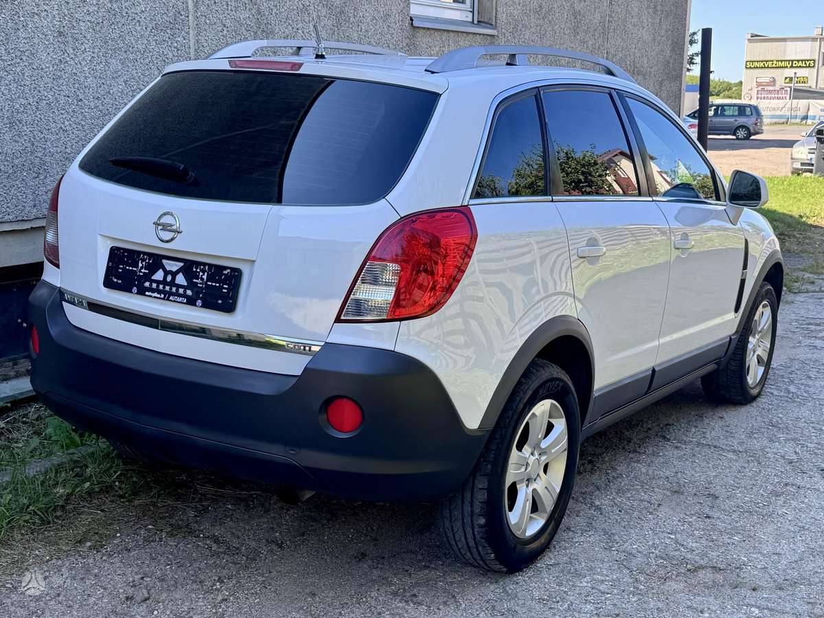 Opel Antara, 2.2 l., Внедорожник / Кроссовер