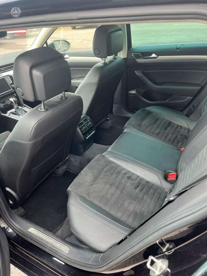 Volkswagen Passat - 8
