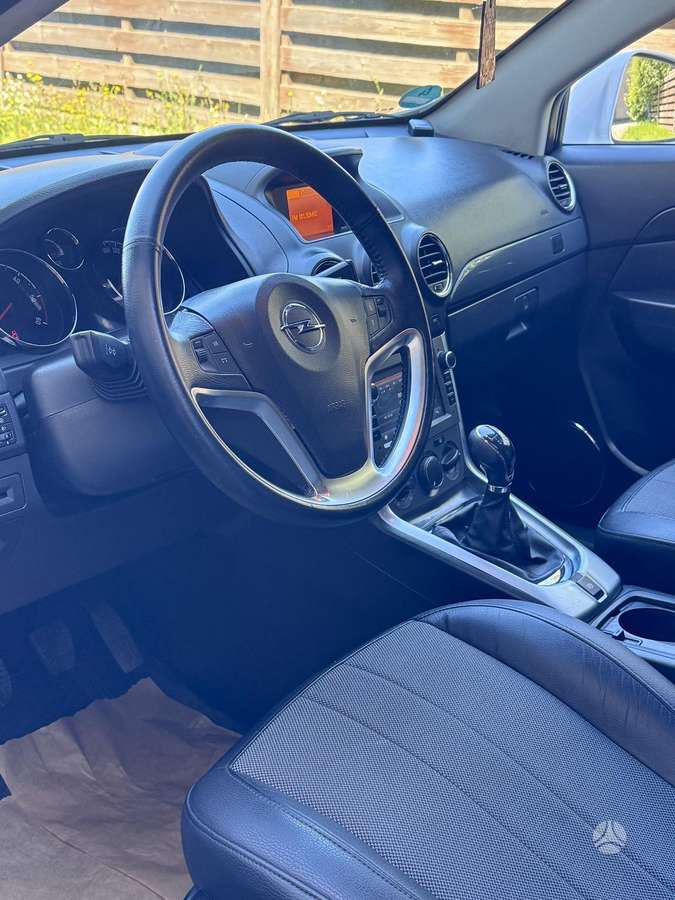 Opel Antara, 2.2 l., Внедорожник / Кроссовер