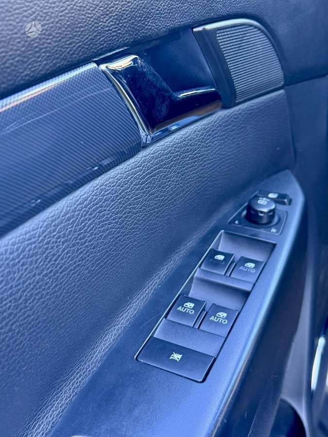 Opel Antara, 2.2 l., Внедорожник / Кроссовер