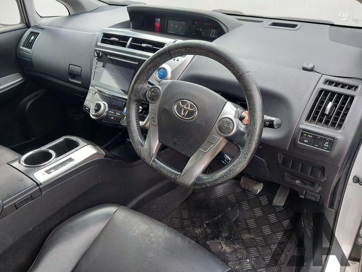 Toyota Prius+