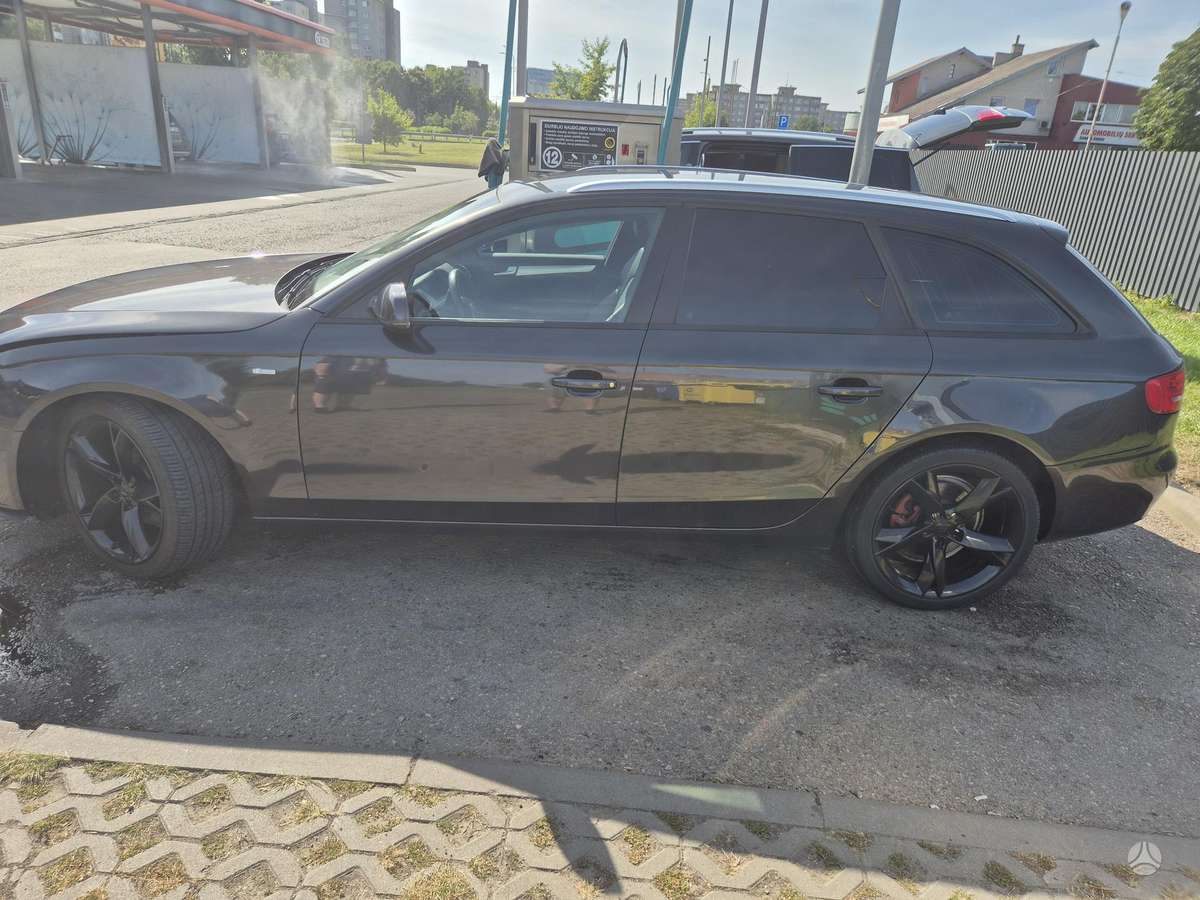 Audi A4, 2.0 l., universalas