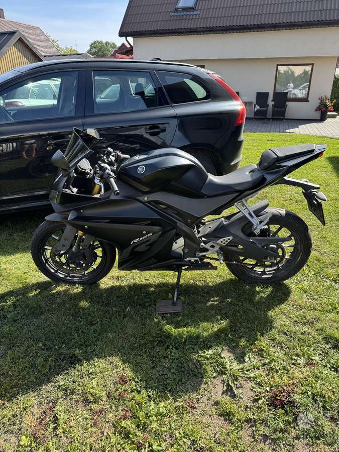 Yamaha YZF 125cc, superbikes
