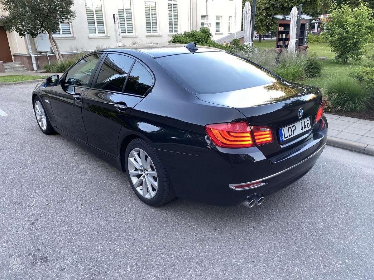 BMW 525, 3.0 l., Седан