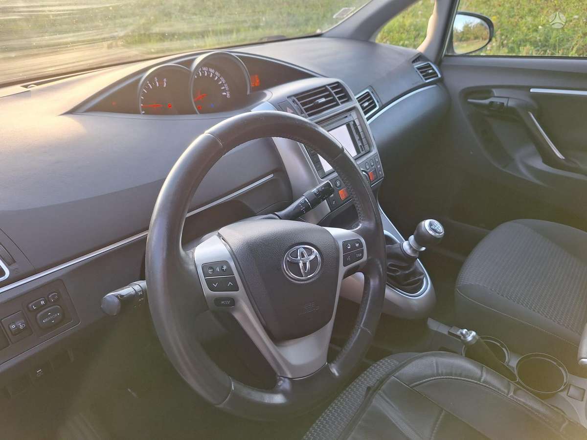 Toyota Verso - 6
