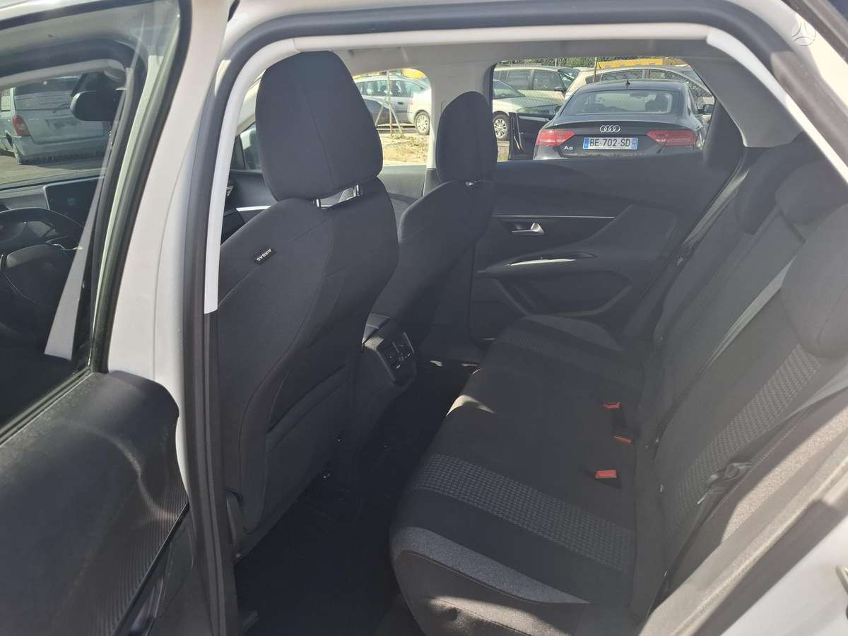 Peugeot 3008 - 9