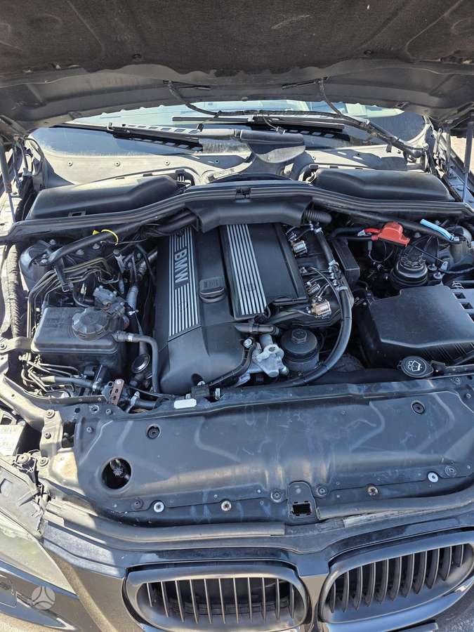BMW 520, 2.2 l., Седан