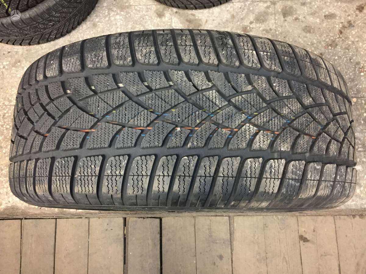 Dunlop 3D, žieminės 245/40 R20