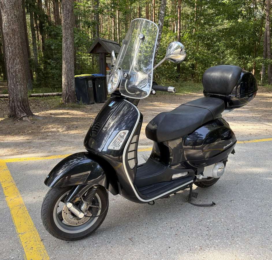 Piaggio Vespa 125cc, мотороллеры / мопеды