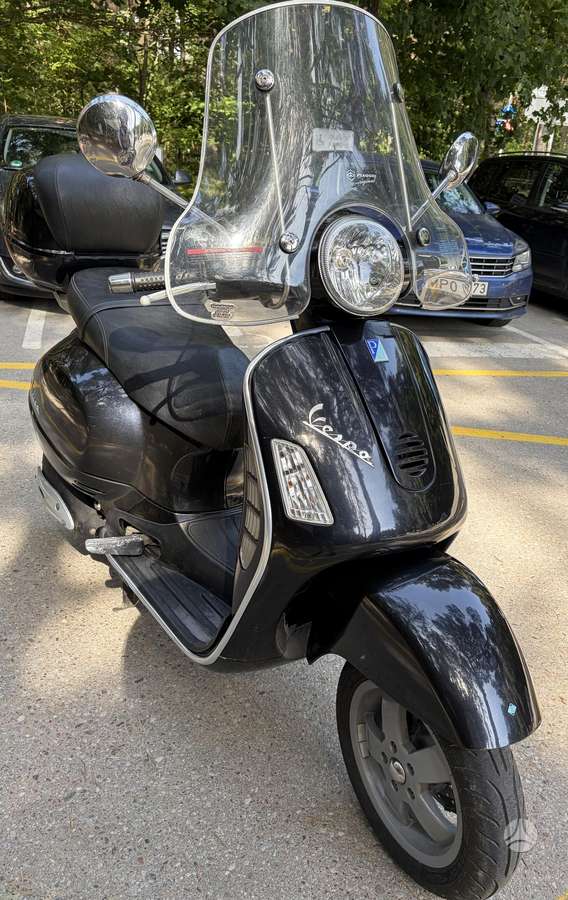 Piaggio Vespa 125cc, мотороллеры / мопеды