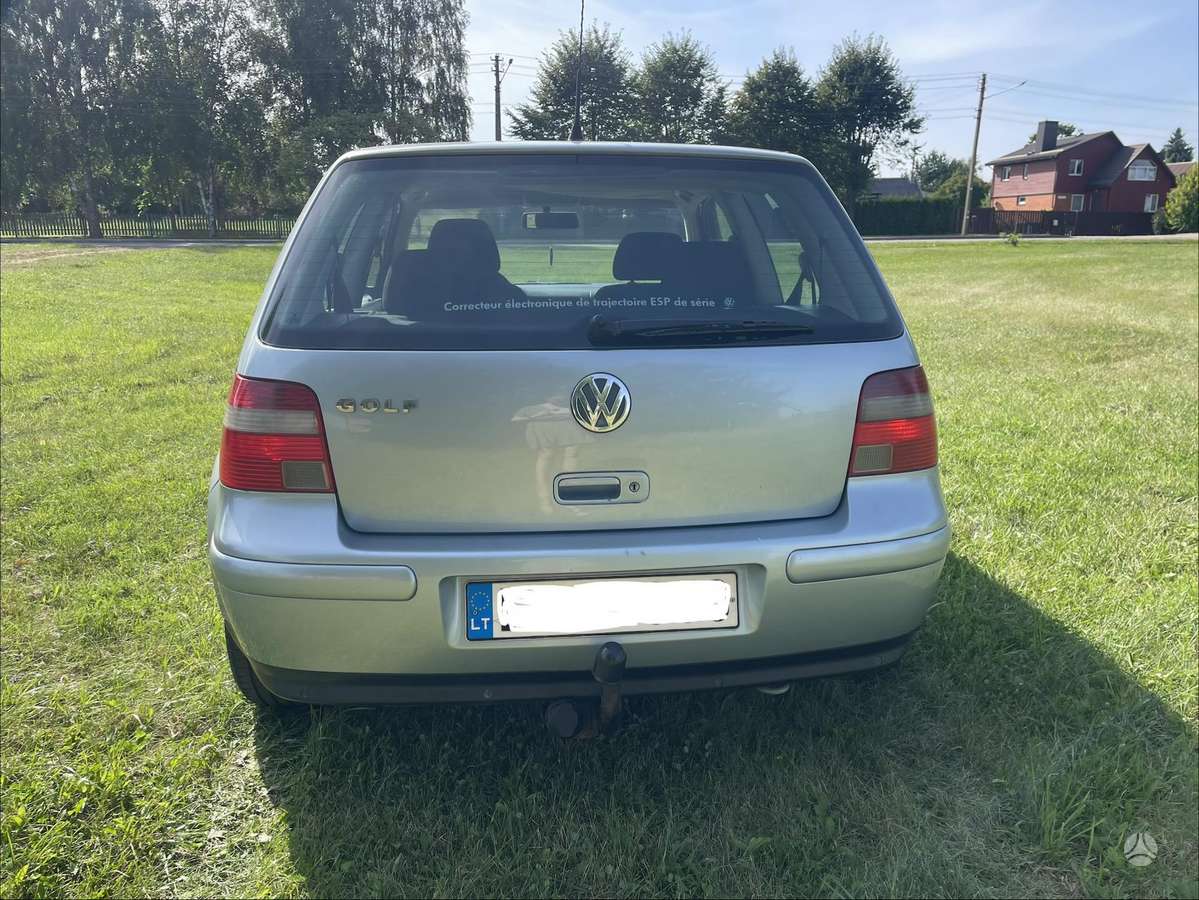 Volkswagen Golf - 3