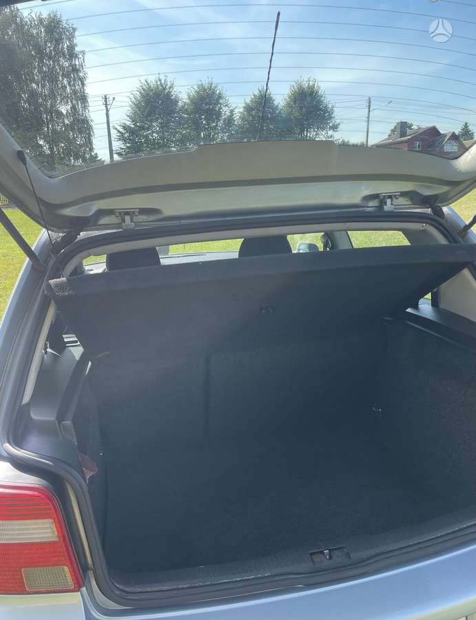 Volkswagen Golf - 9