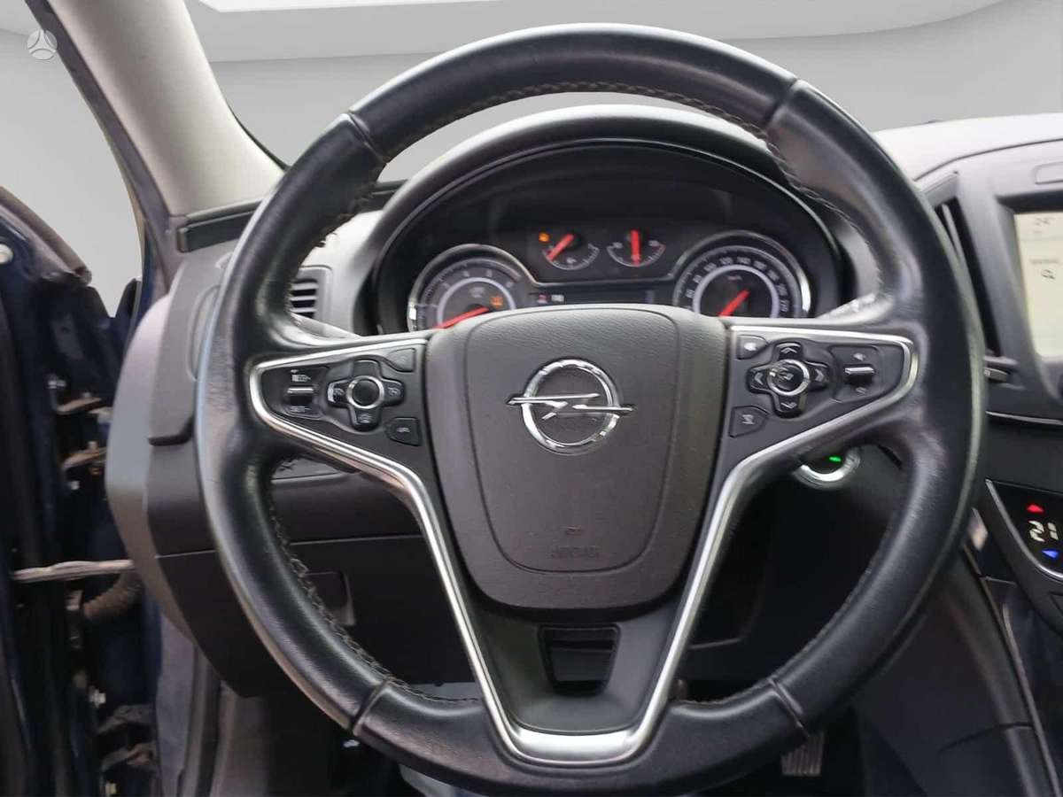 Opel Insignia - 10