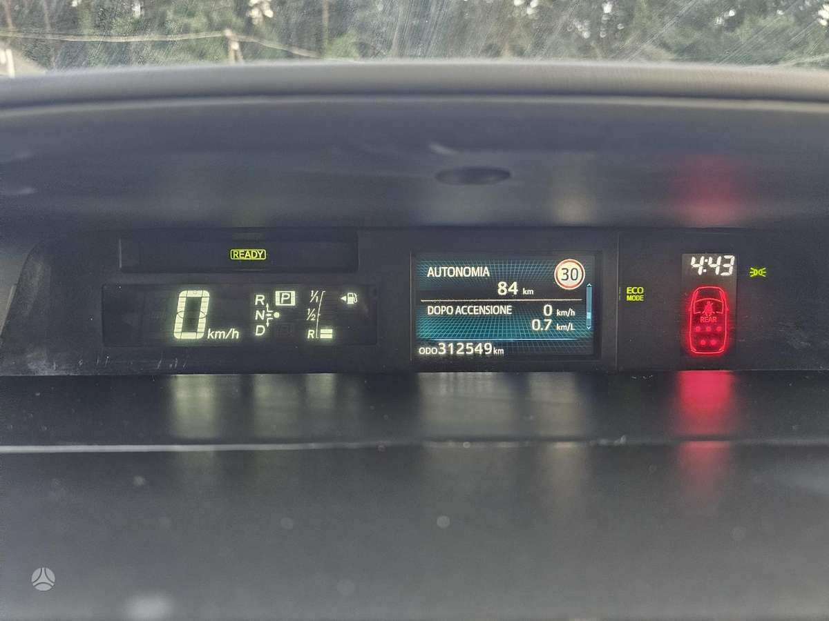 Toyota Prius+ - 4