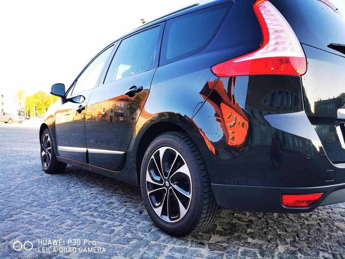 Renault Grand Scenic - 9