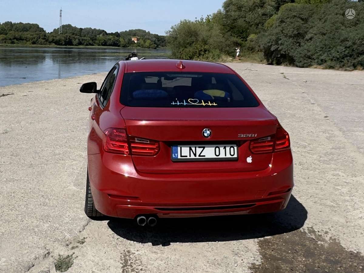 BMW 328, 2.0 l., Седан