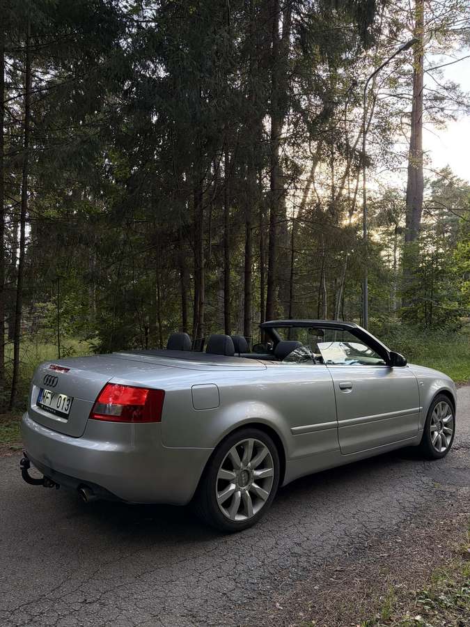 Audi A4, 2.4 l., Кабриолет