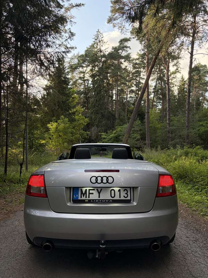 Audi A4, 2.4 l., Кабриолет