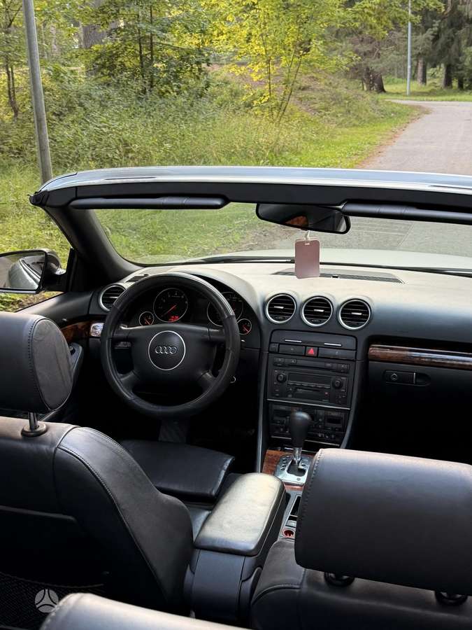 Audi A4, 2.4 l., Кабриолет
