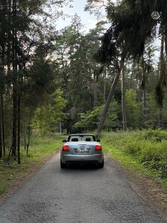 Audi A4, 2.4 l., Кабриолет