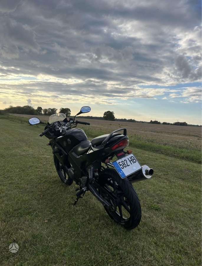 Honda CBR 125cc, street / classic