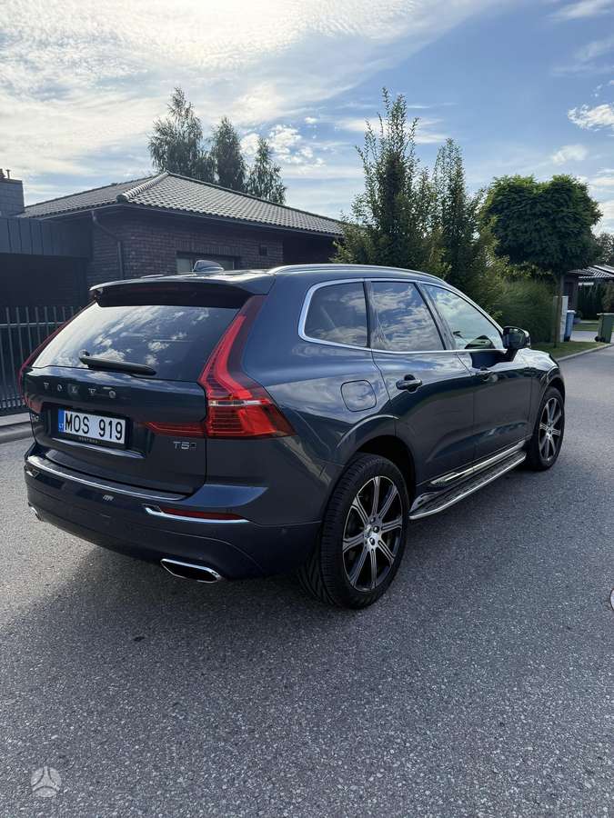Volvo XC60 - 2