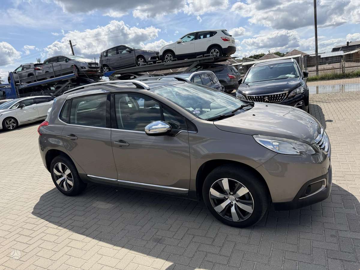Peugeot 2008 - 4