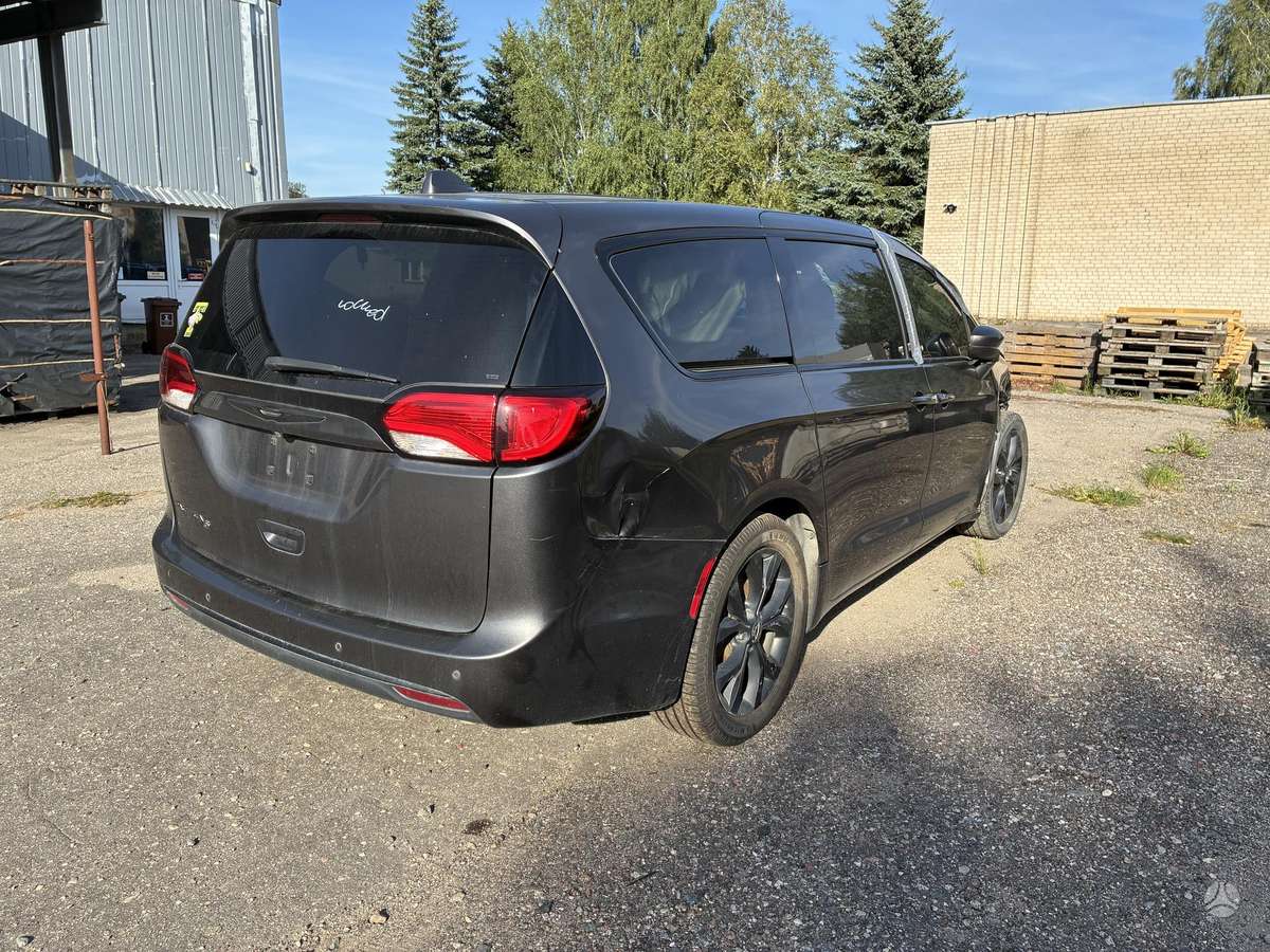 Chrysler Pacifica, 3.6 l., Минивэн