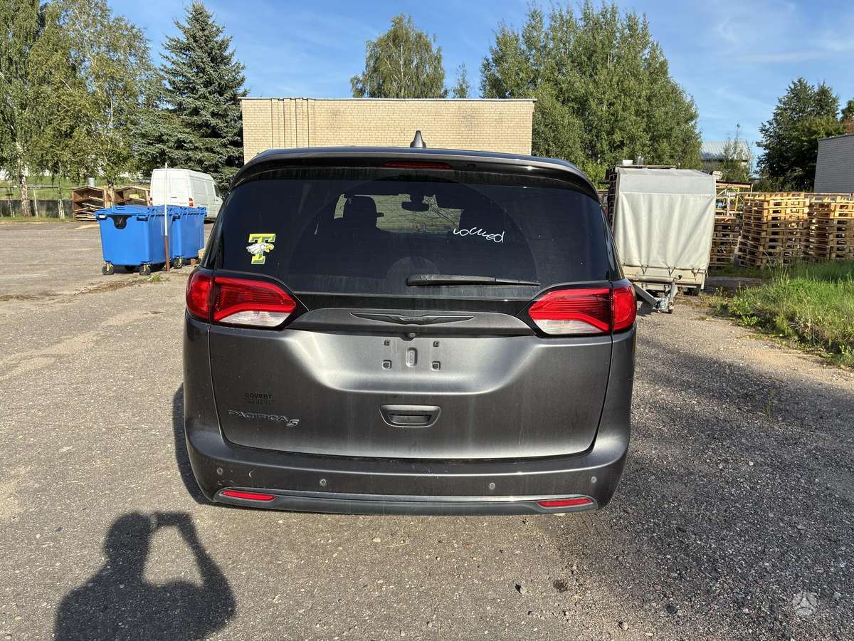 Chrysler Pacifica, 3.6 l., Минивэн