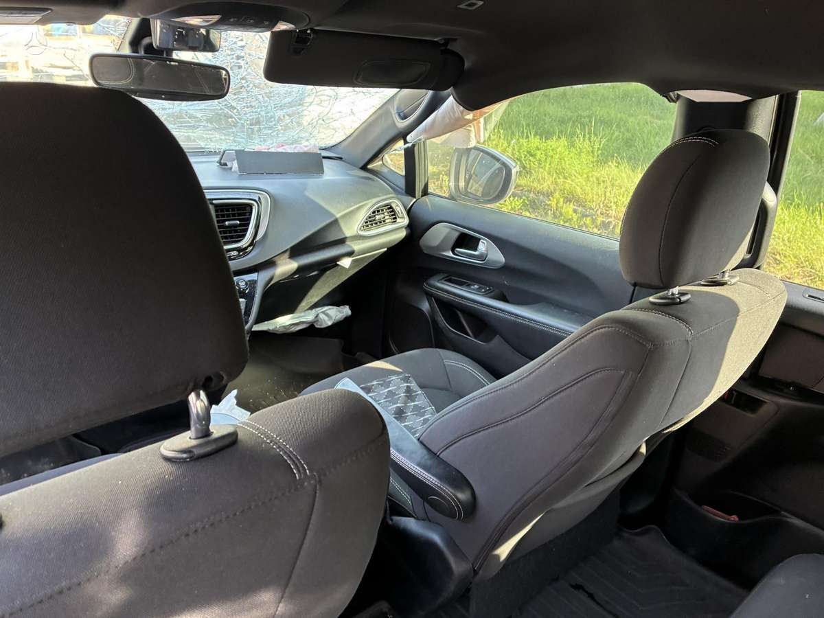 Chrysler Pacifica, 3.6 l., Минивэн