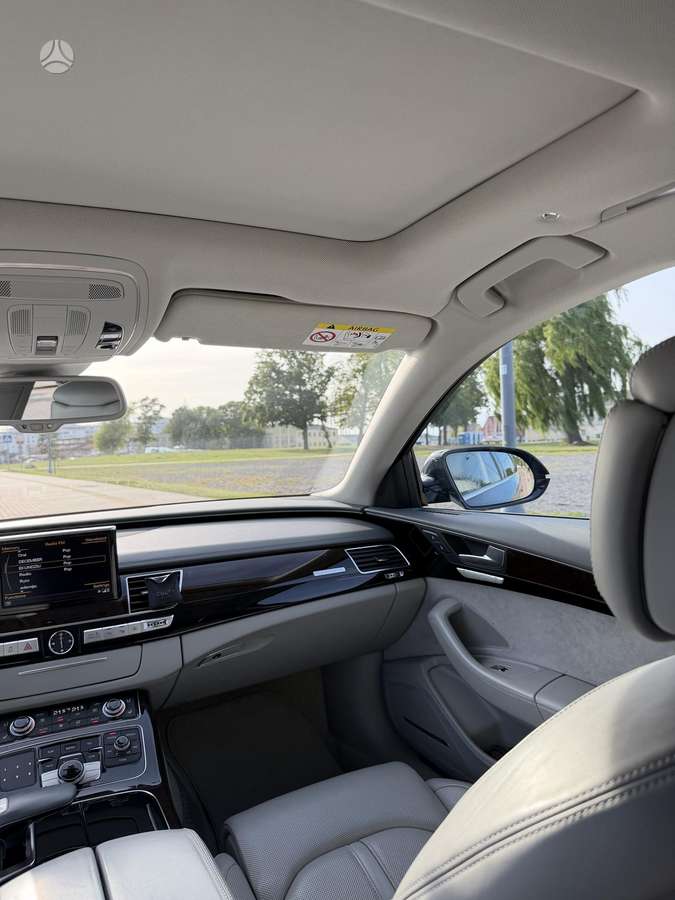 Audi A8, 4.0 l., Седан