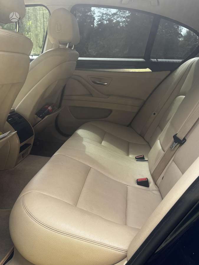 BMW 520, 2.0 l., Седан