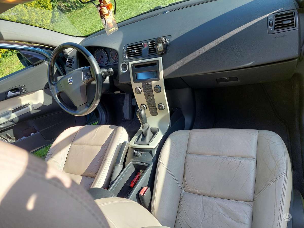 Volvo C30, 1.8 l., hatchback