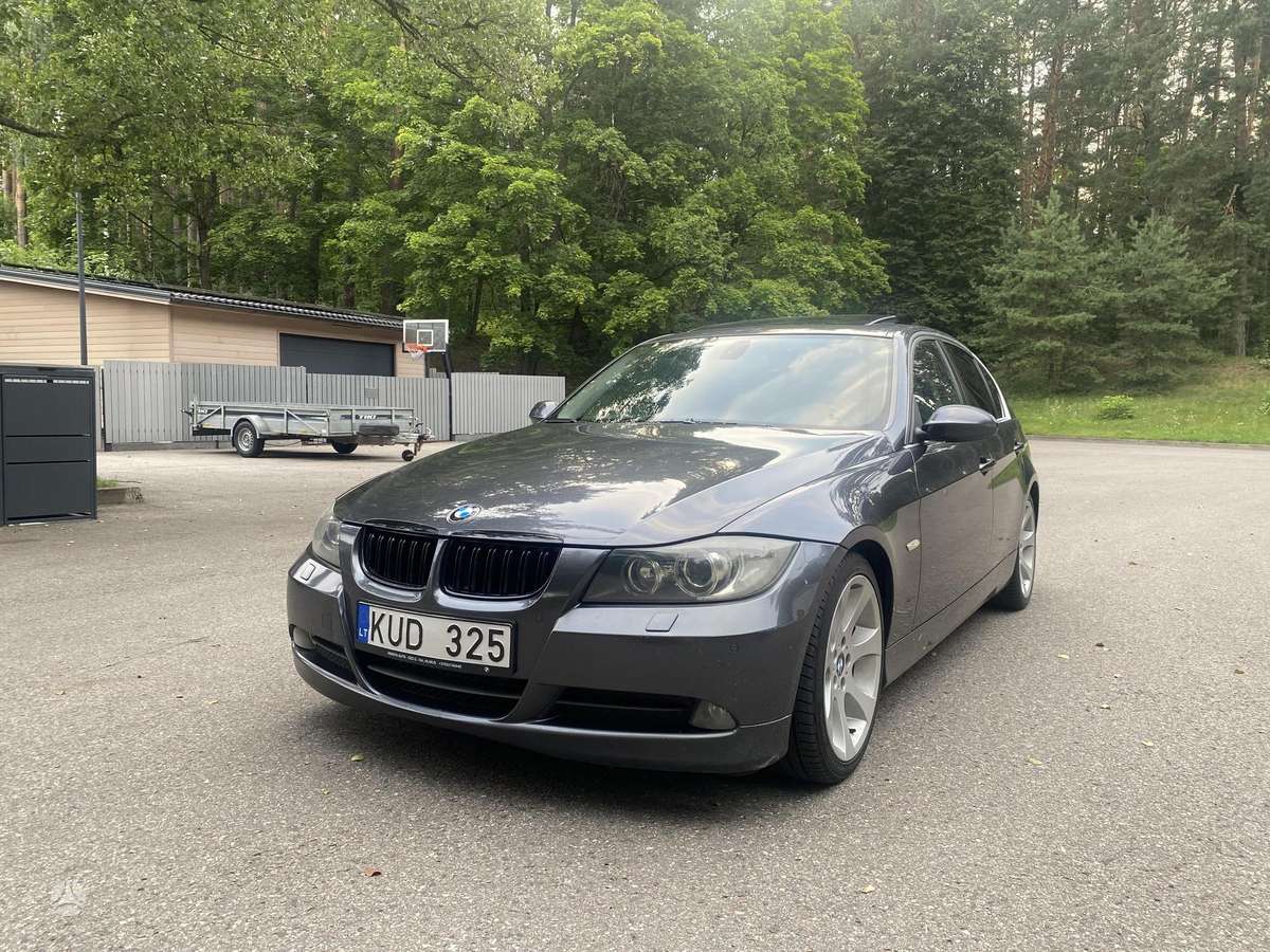 BMW 325, 3.0 l., Седан