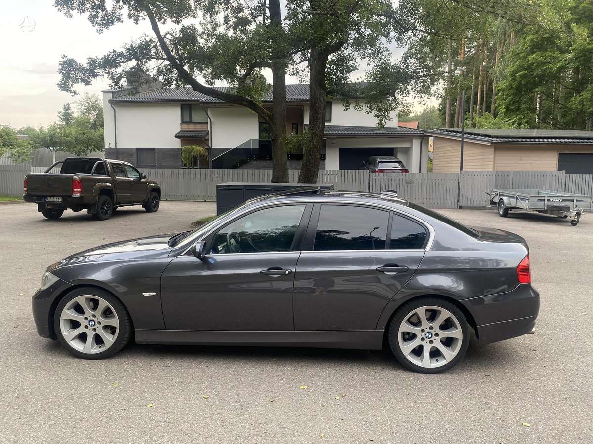 BMW 325, 3.0 l., Седан