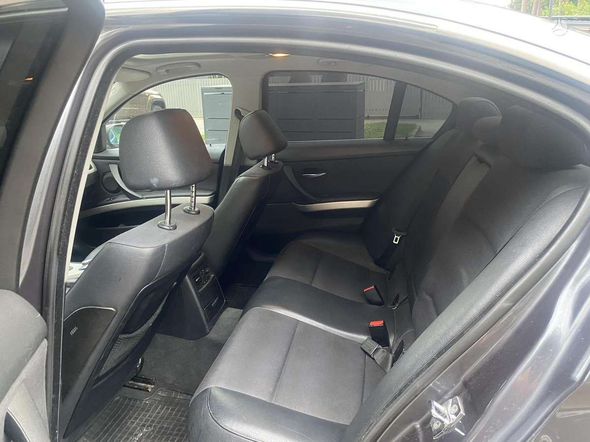 BMW 325, 3.0 l., Седан