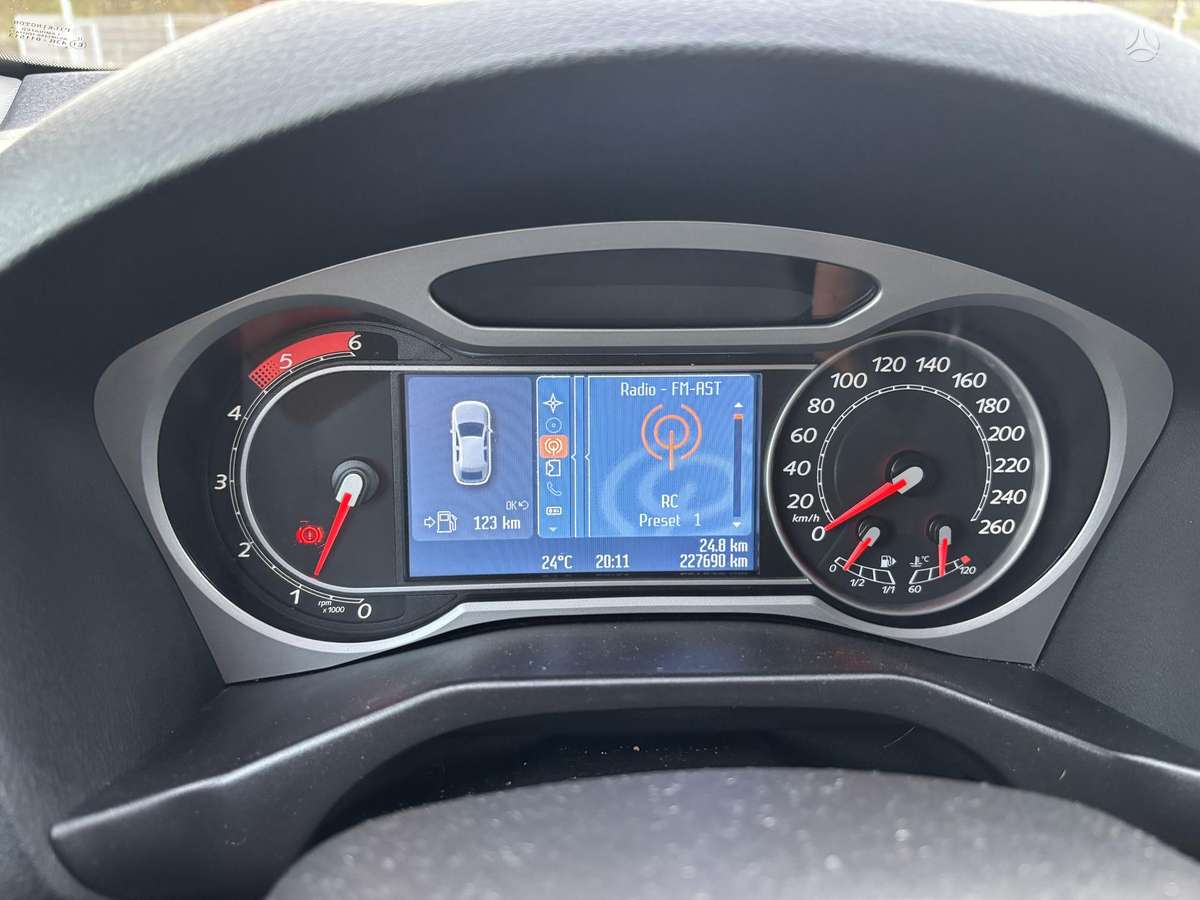Ford Mondeo, 2.2 l., universalas