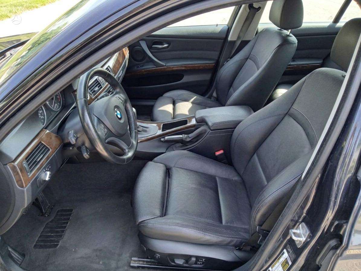 BMW 335, 3.0 l., Седан