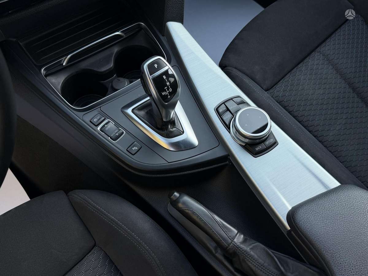 BMW 320, 2.0 l., wagon
