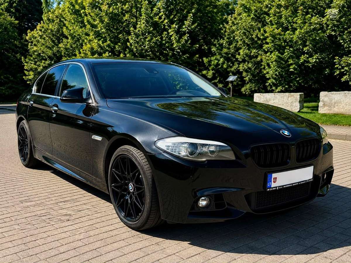 BMW 525, 3.0 l., Седан