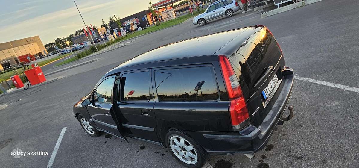 Volvo V70, 2.4 l., Седан