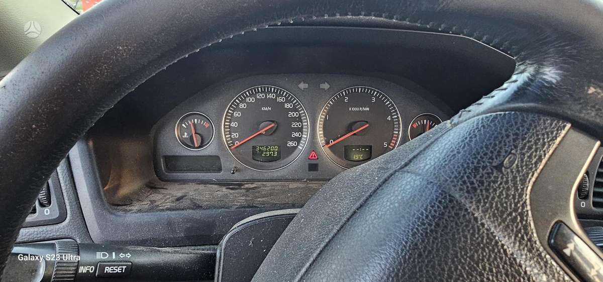 Volvo V70, 2.4 l., Седан