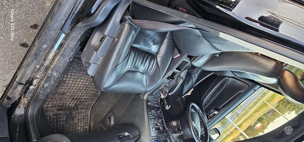 Volvo V70, 2.4 l., Седан
