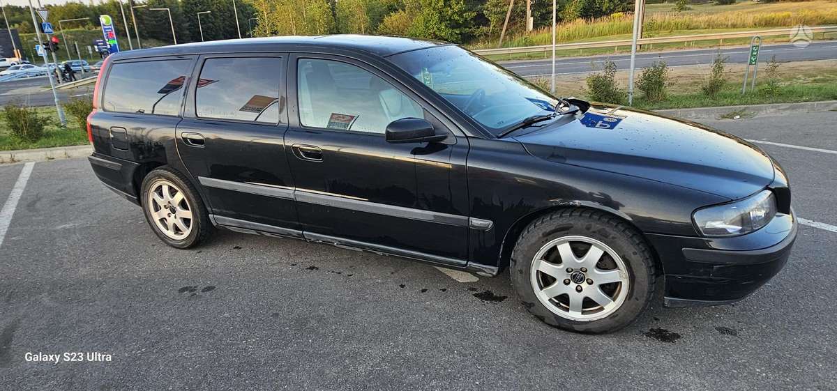 Volvo V70, 2.4 l., Седан